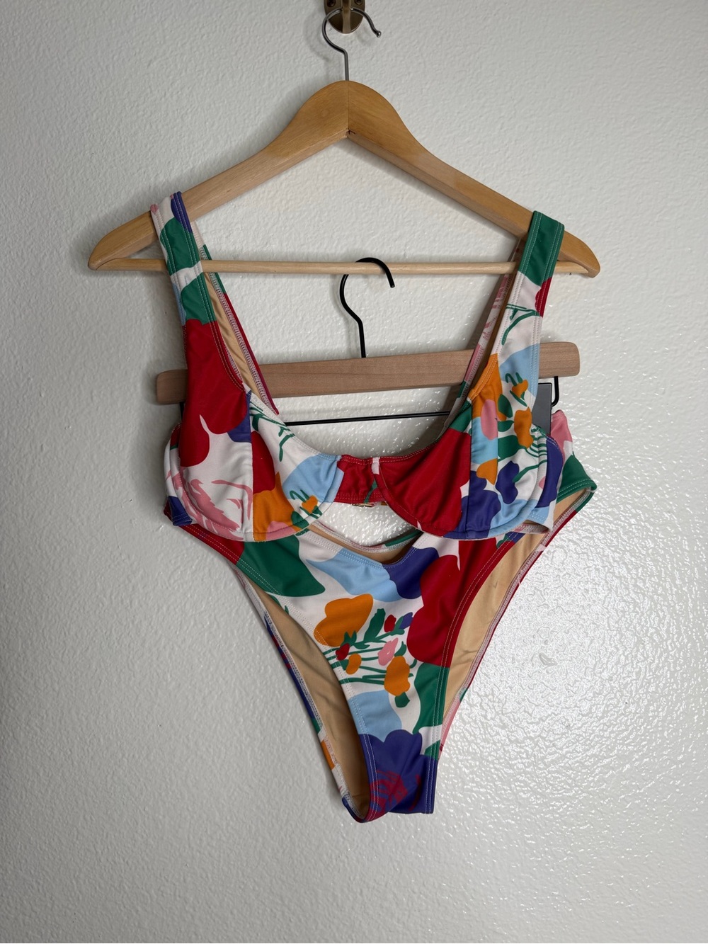 Faithfull The Brand Pernille Bikini Set in Anita Floral Medium - Picture 3 of 10